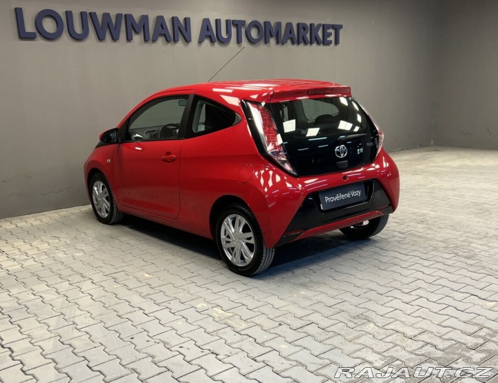 Toyota Aygo 1.0 VVT-i X-play 2014