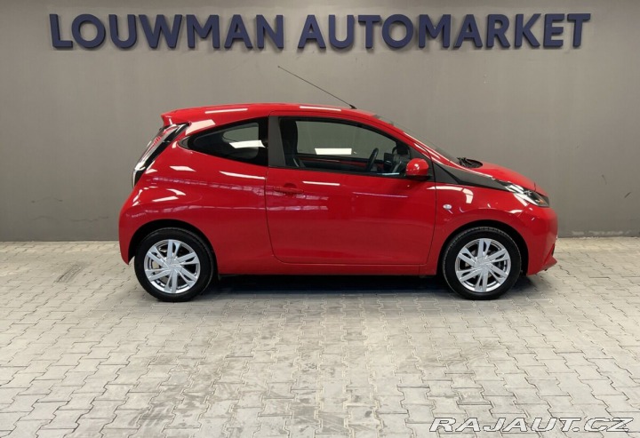 Toyota Aygo 1.0 VVT-i X-play 2014