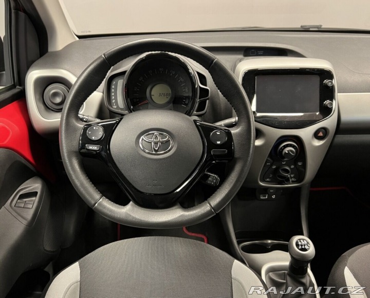 Toyota Aygo 1.0 VVT-i X-play 2014