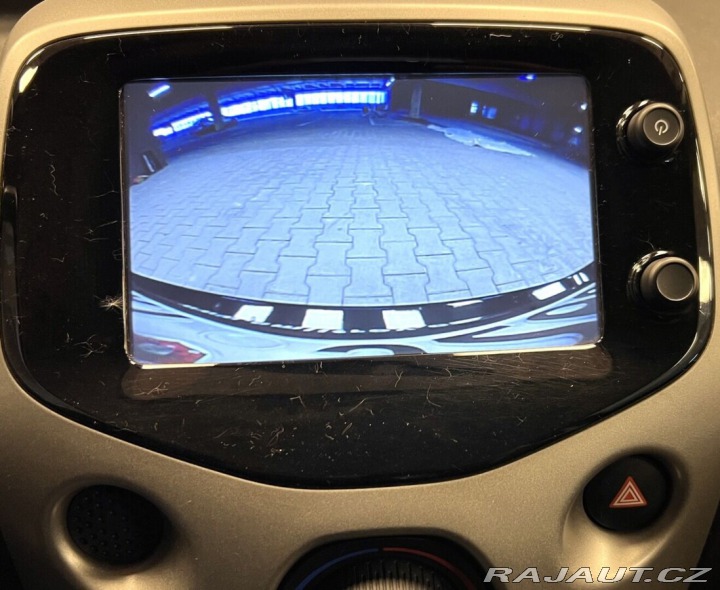 Toyota Aygo 1.0 VVT-i X-play 2014