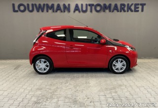 Toyota Aygo 1.0 VVT-i X-play 2014