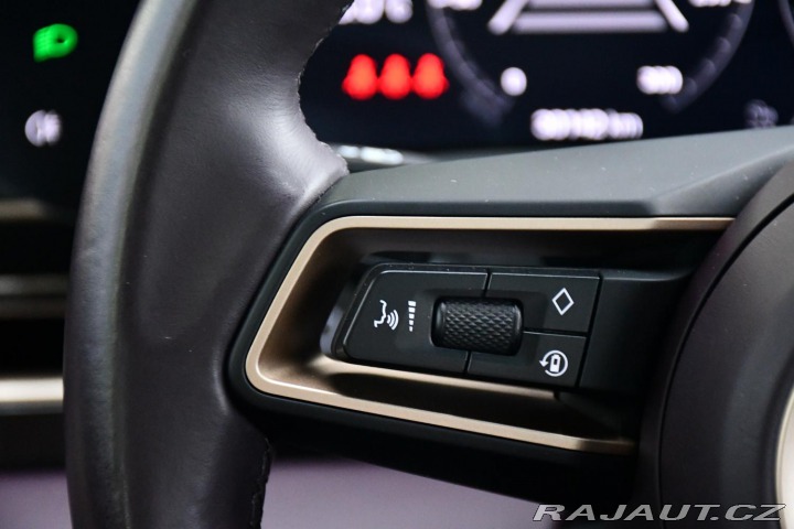 Porsche Taycan PERFORMANCE PLUS 2024