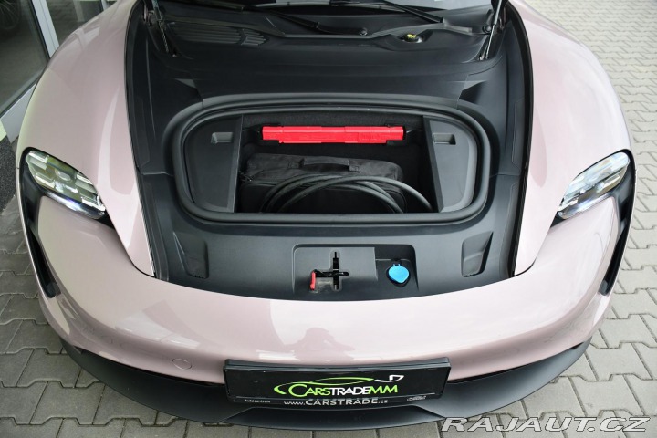 Porsche Taycan PERFORMANCE PLUS 2024