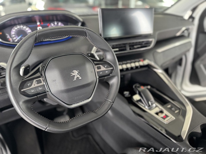 Peugeot 5008 1,2PT AUT*96kW*Kamera*7MÍ 2023
