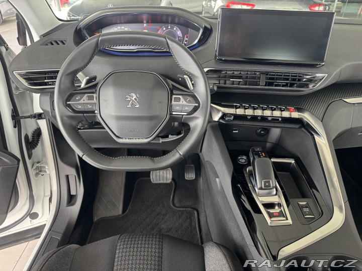 Peugeot 5008 1,2PT AUT*96kW*Kamera*7MÍ 2023