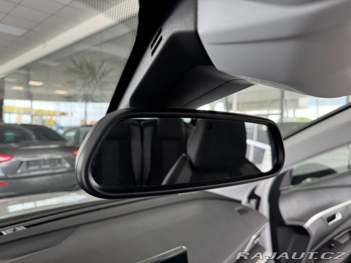 Peugeot 5008 1,2PT AUT*96kW*Kamera*7MÍ 2023