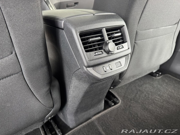 Peugeot 5008 1,2PT AUT*96kW*Kamera*7MÍ 2023