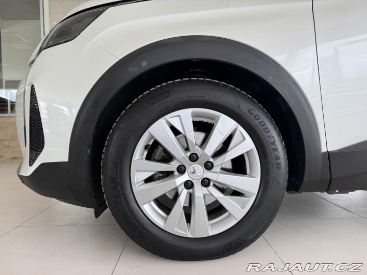 Peugeot 5008 1,2PT AUT*96kW*Kamera*7MÍ 2023