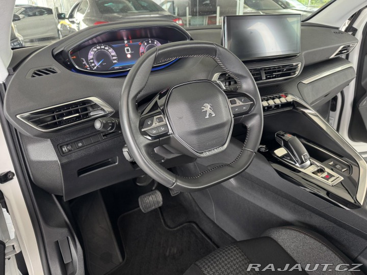 Peugeot 5008 1,2PT AUT*96kW*Kamera*7MÍ 2023