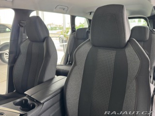 Peugeot 5008 1,2PT AUT*96kW*Kamera*7MÍ 2023