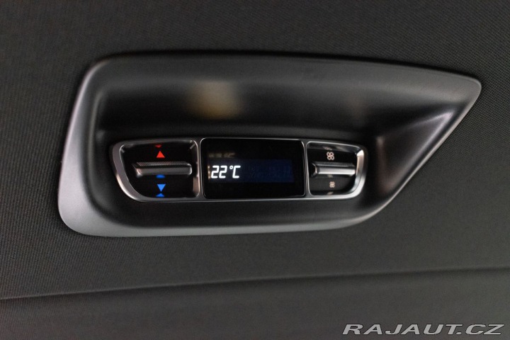 Mercedes-Benz V NOVÉ*V300d 4x4*AIR*TAŽNÉ* 2026