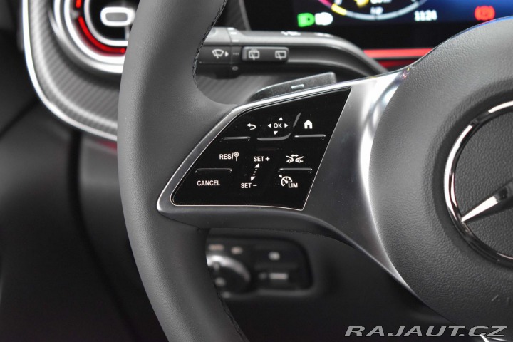Mercedes-Benz V NOVÉ*V300d REZERVACE 2026