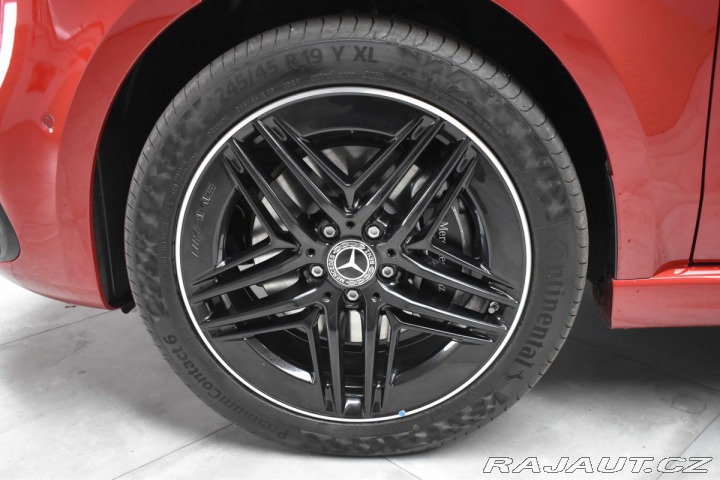 Mercedes-Benz V NOVÉ*V300d 4x4*AIR*TAŽNÉ* 2026