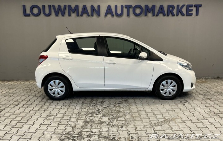 Toyota Yaris 1.33 POWER 2013
