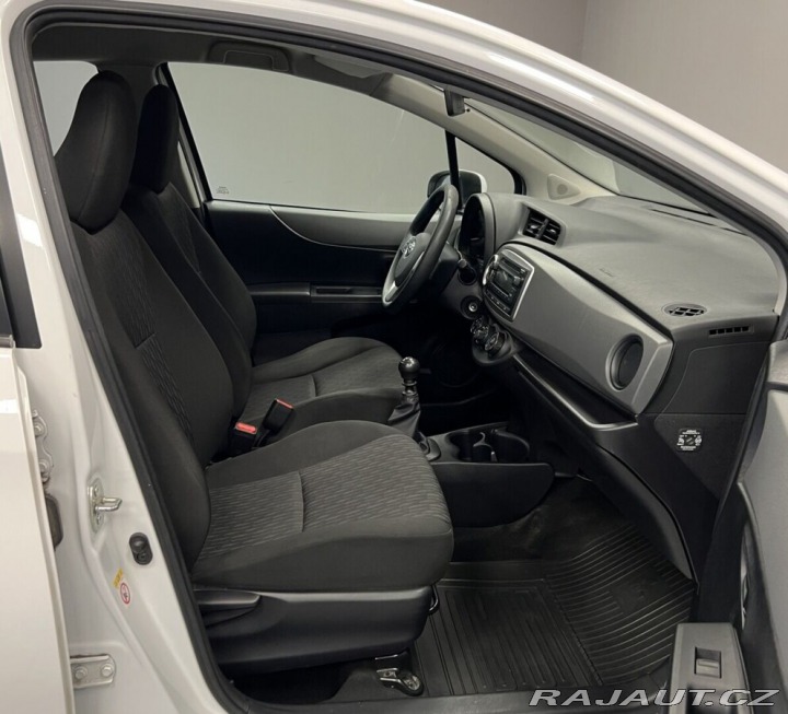 Toyota Yaris 1.33 POWER 2013