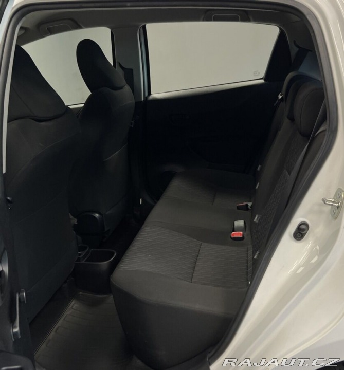 Toyota Yaris 1.33 POWER 2013