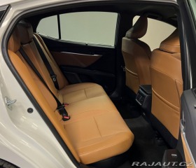 Toyota Camry 2.5 Hybrid AT EXECUTIVE 2026