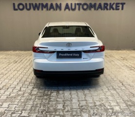 Toyota Camry 2.5 Hybrid AT EXECUTIVE 2026
