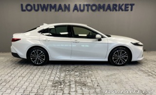 Toyota Camry 2.5 Hybrid AT EXECUTIVE 2026