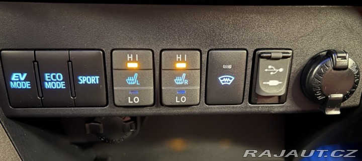 Toyota RAV4 2.5 Hybrid AT SELECTION A 2018