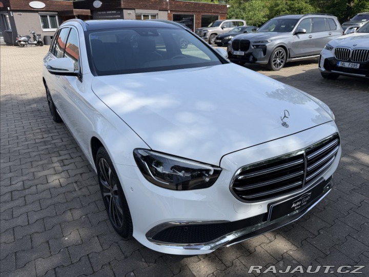 Mercedes-Benz E 300de 4Matic 2023