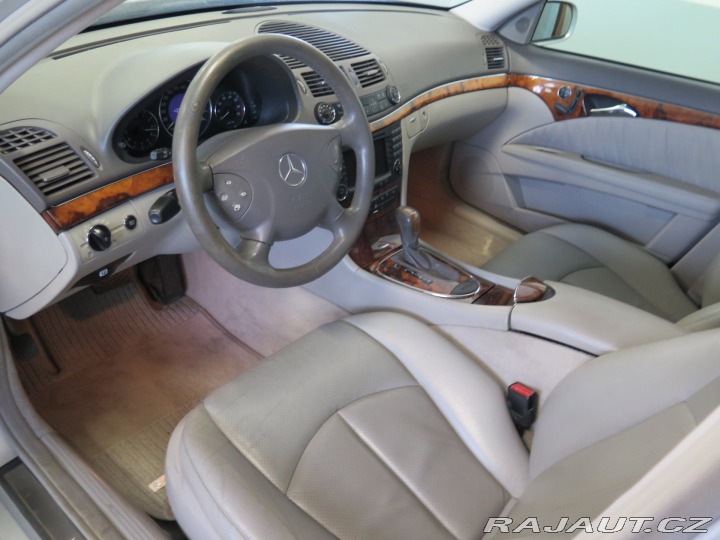 Mercedes-Benz E E320,LPG,tažné,klima,kůže 2004