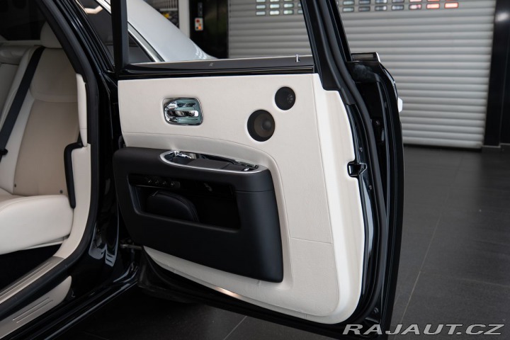 Rolls Royce Ghost Family 360/Pano/Masážní s 2016