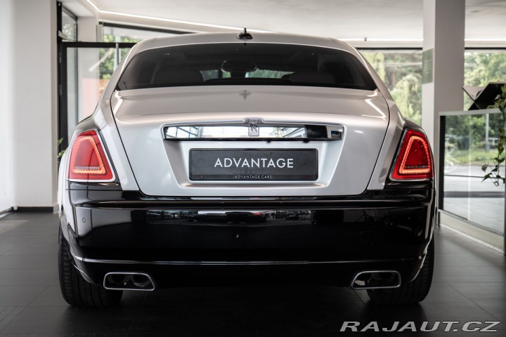 Rolls Royce Ghost Family 360/Pano/Masážní s 2016