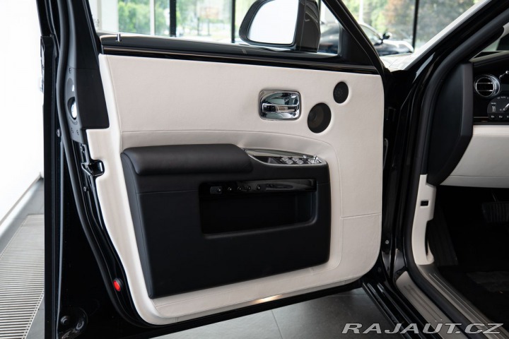 Rolls Royce Ghost Family 360/Pano/Masážní s 2016