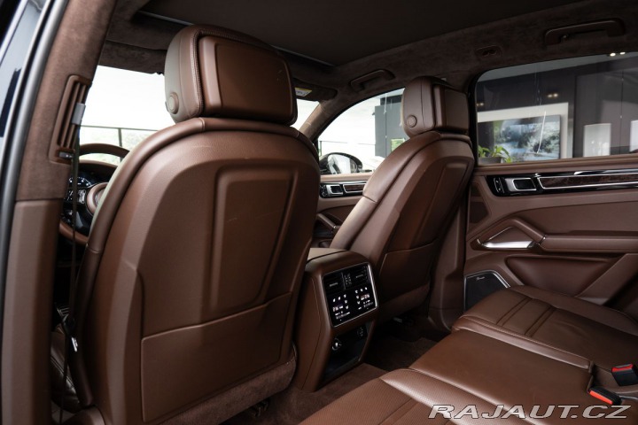 Porsche Cayenne Turbo Approved/Ceramic/Bu 2018