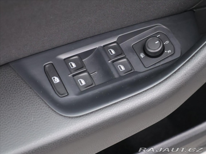 Volkswagen Passat 2.0 TDI LED Highline Tažn 2015
