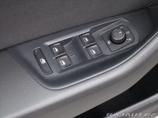 Volkswagen Passat 2.0 TDI LED Highline Tažn 2015