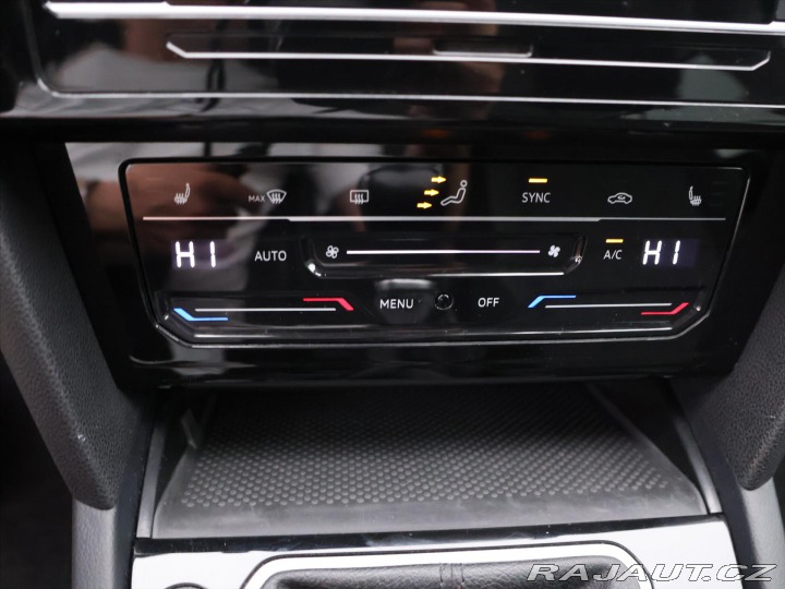 Volkswagen Passat 1,5 TSI 110 kW Business D 2022