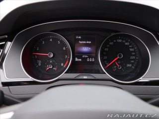 Volkswagen Passat 1,5 TSI 110 kW Business D 2022