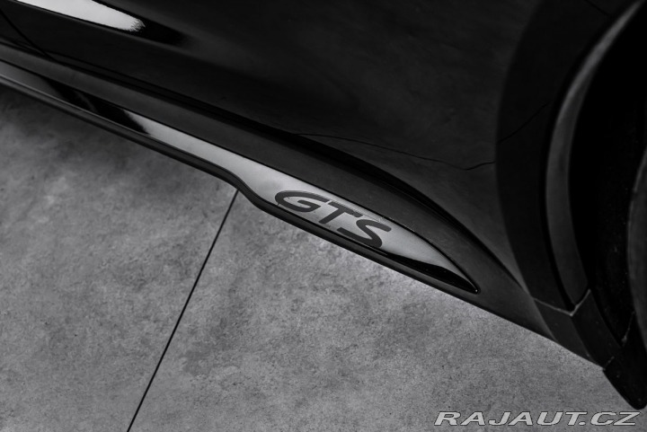 Porsche Taycan GTS 2023