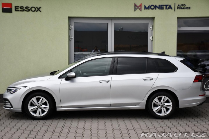 Volkswagen Golf 1.5eTSi DSG LIFE ČR 1.MAJ 2023