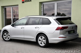 Volkswagen Golf 1.5eTSi DSG LIFE ČR 1.MAJ 2023