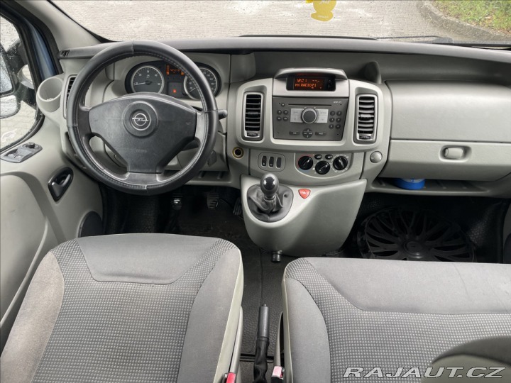 Opel Vivaro 2,5 DCi 107kw 9míst Klima 2008
