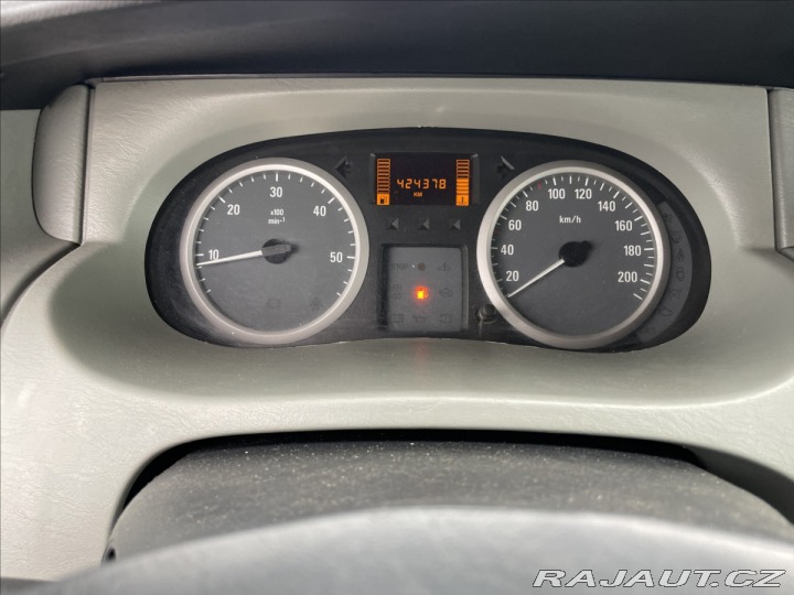 Opel Vivaro 2,5 DCi 107kw 9míst Klima 2008