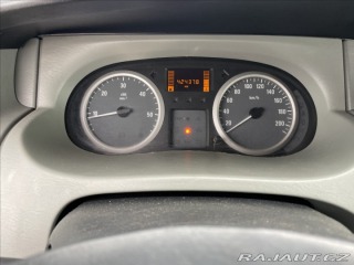 Opel Vivaro 2,5 DCi 107kw 9míst Klima 2008