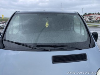 Opel Vivaro 2,5 DCi 107kw 9míst Klima 2008
