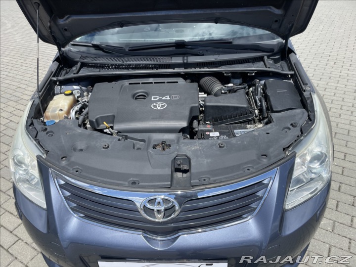 Toyota Avensis 2,0 D-4D 93 kw Klima bez 2010