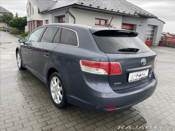 Toyota Avensis 2,0 D-4D, 93 kw Klima, be 2010