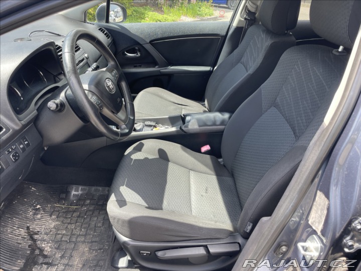 Toyota Avensis 2,0 D-4D 93 kw Klima bez 2010