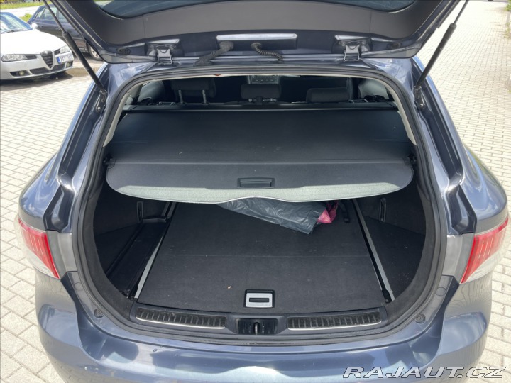Toyota Avensis 2,0 D-4D 93 kw Klima bez 2010