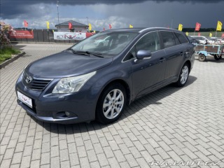 Toyota Avensis 2,0 D-4D 93 kw Klima bez 2010