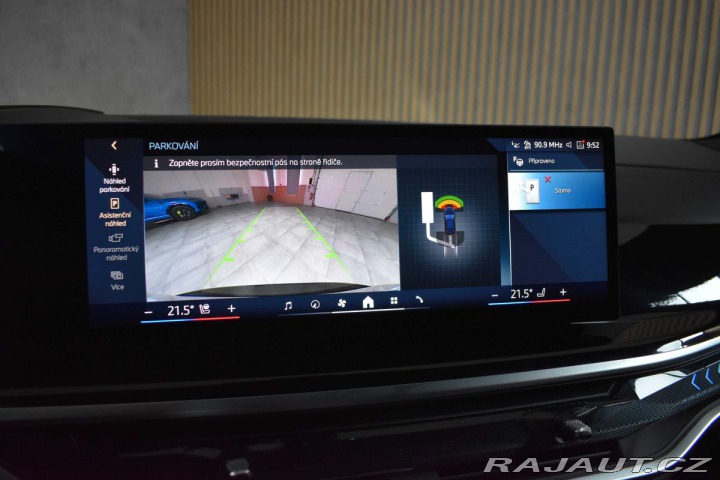 BMW X5 30d REZERVACE 2024