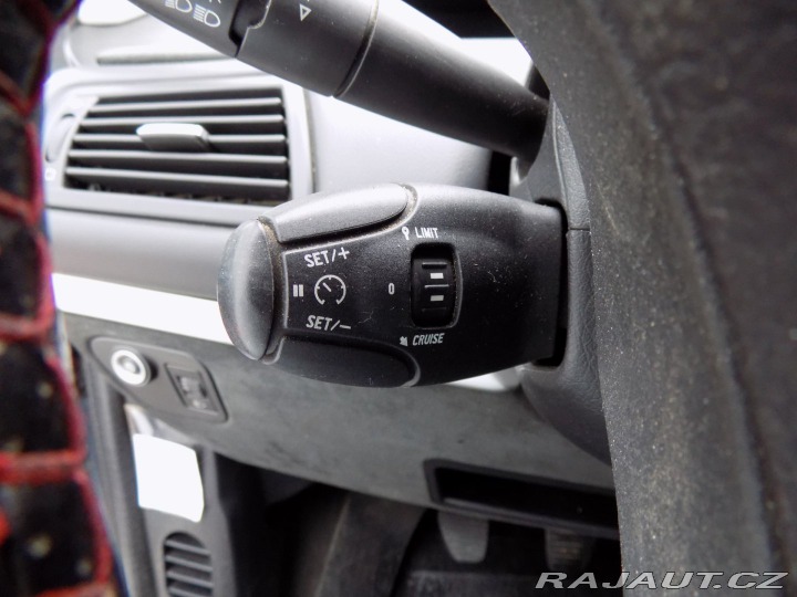 Peugeot 807 2.0HDi/7.Míst/NAVI/LED/ 2009