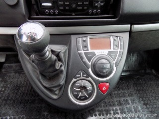Peugeot 807 2.0HDi/7.Míst/NAVI/LED/ 2009