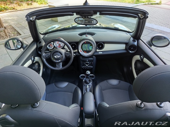 Mini One Cabrio,navigace,xenony 2013